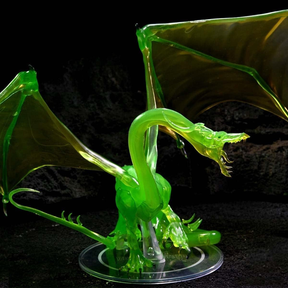 Adult Emerald Dragon Premium Figure: D&D Icons of the Realms