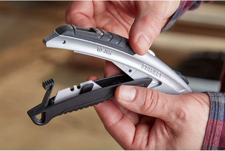 Instantchange Retractable Blade Heavy Duty Utility Knife with Interlocking Nose Design and Quick Blade Change 0-10-788